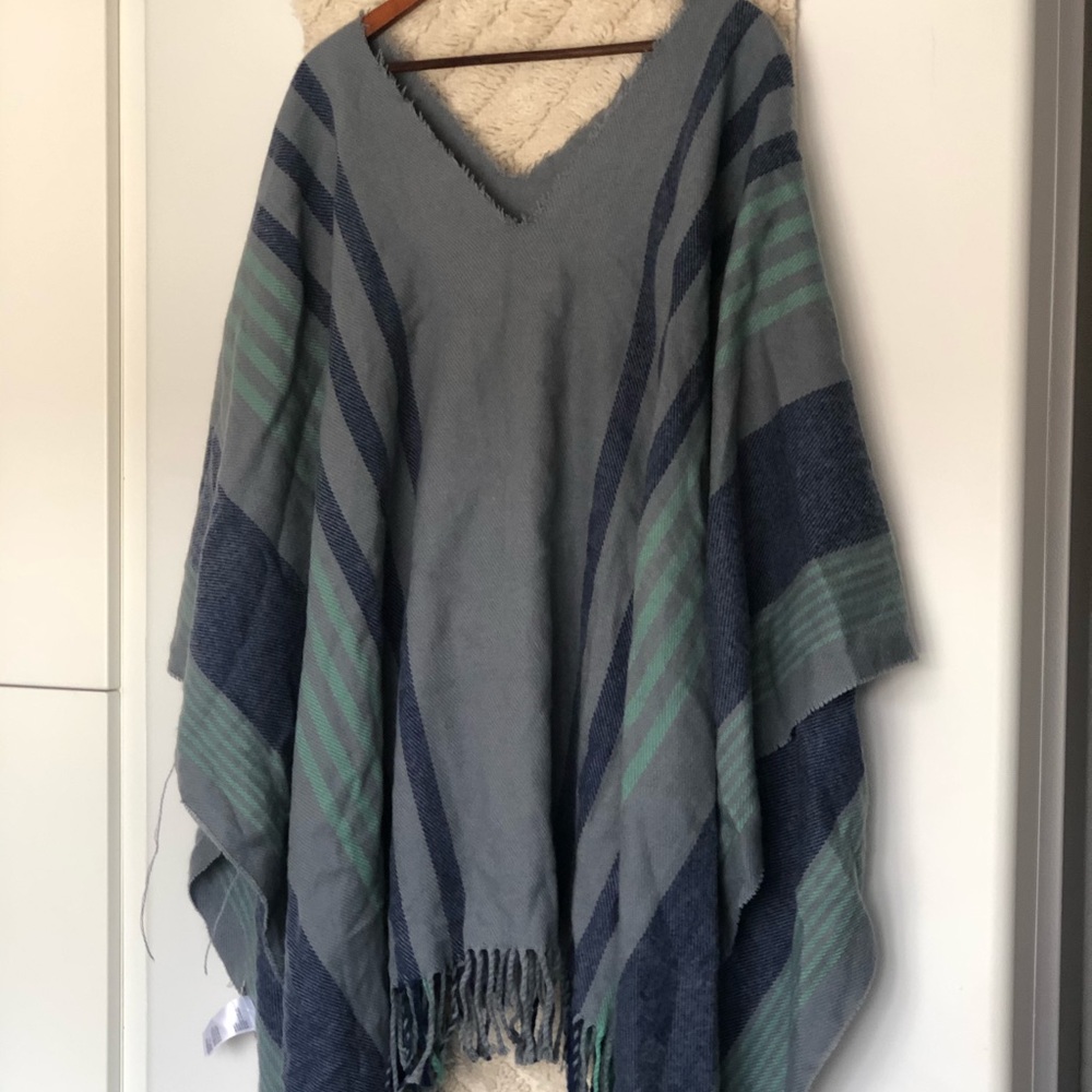 Free people poncho